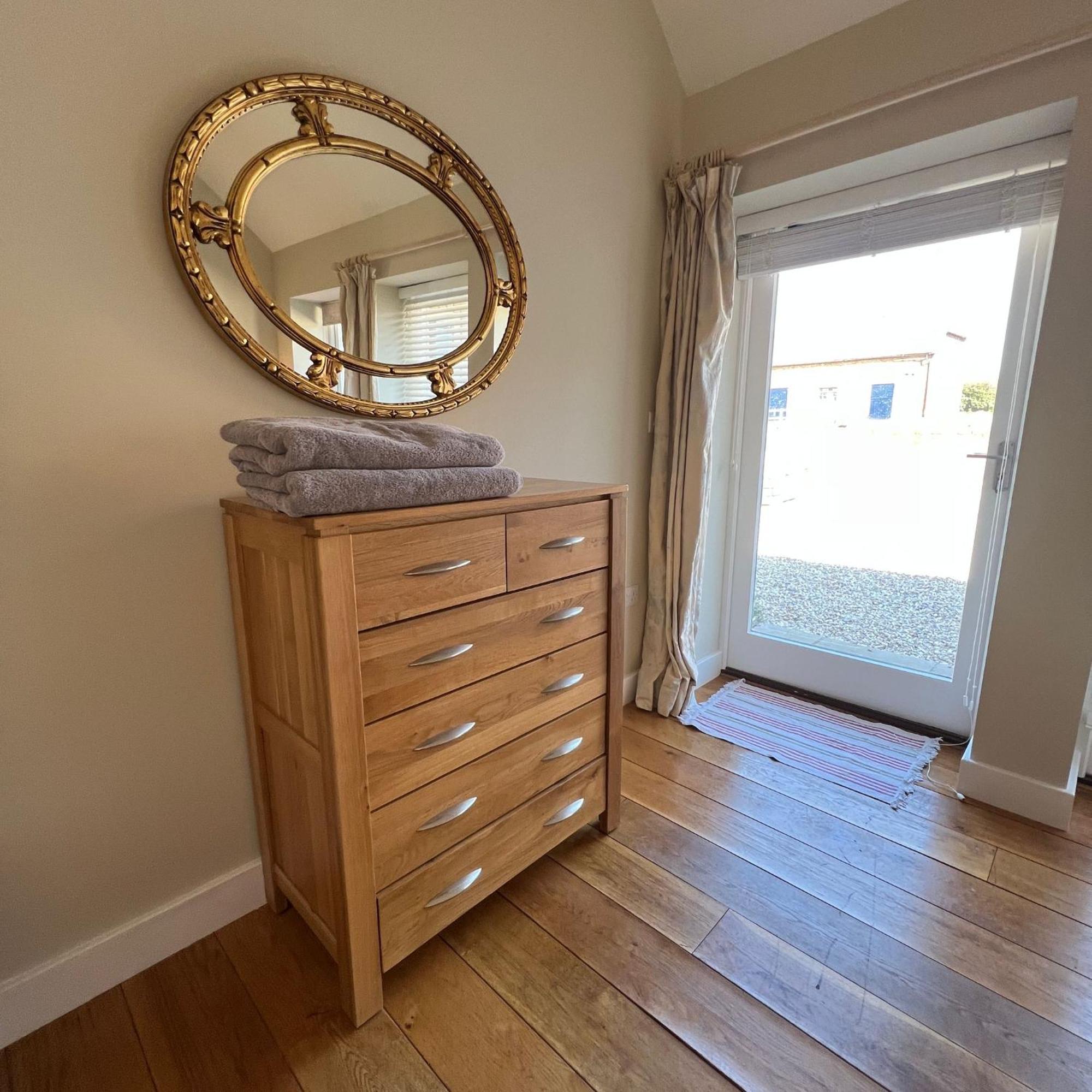 Little Park Farm Queen Anne Farmhouse & Apartments Stratfield Mortimer Εξωτερικό φωτογραφία