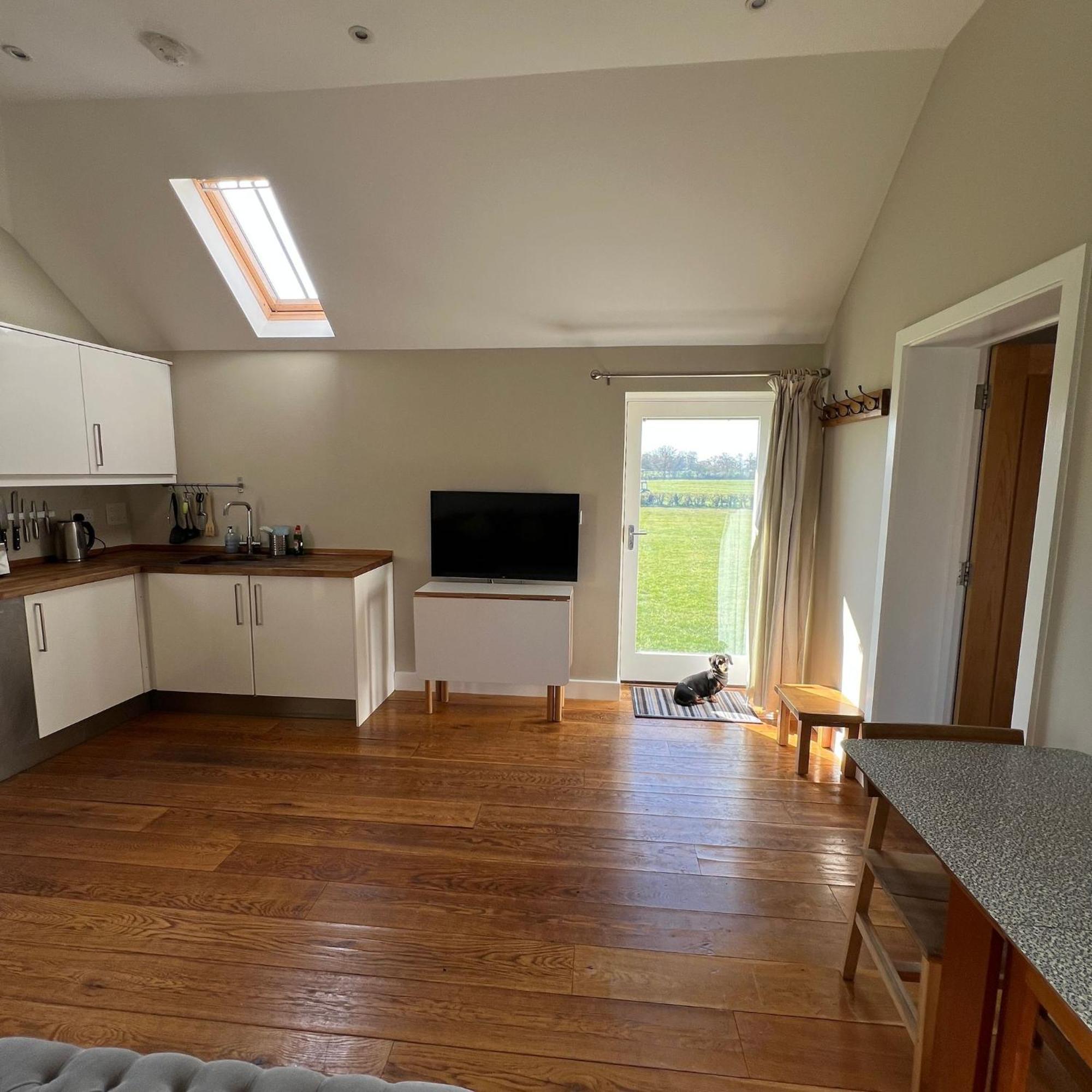 Little Park Farm Queen Anne Farmhouse & Apartments Stratfield Mortimer Εξωτερικό φωτογραφία