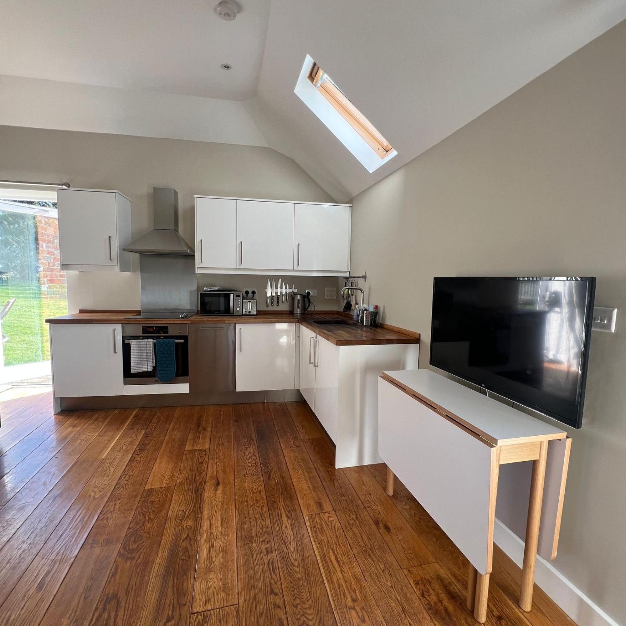 Little Park Farm Queen Anne Farmhouse & Apartments Stratfield Mortimer Εξωτερικό φωτογραφία