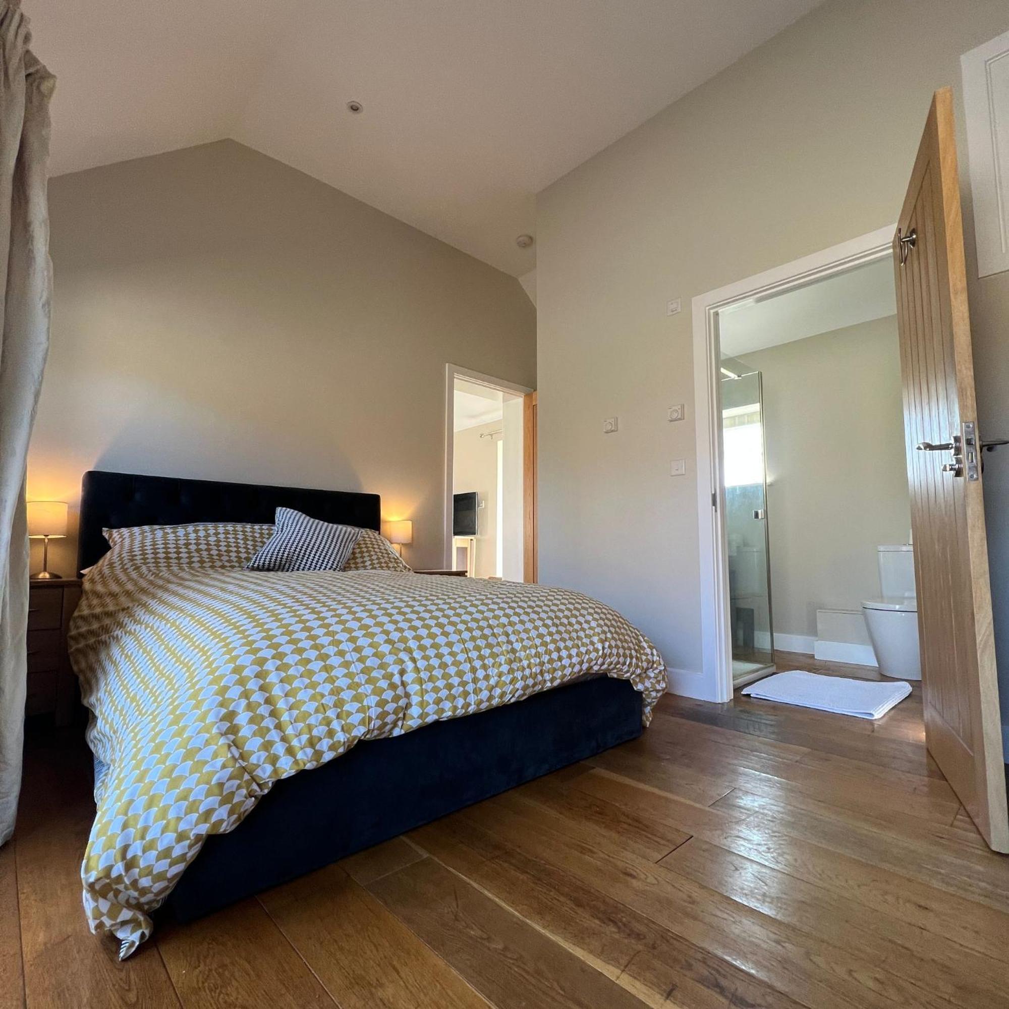 Little Park Farm Queen Anne Farmhouse & Apartments Stratfield Mortimer Εξωτερικό φωτογραφία